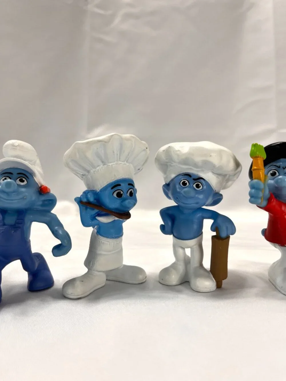 [6] McDonald's 2011 Peyo Smurfs Painter Vanity Chef Baker Handy Saw Hammer Smur